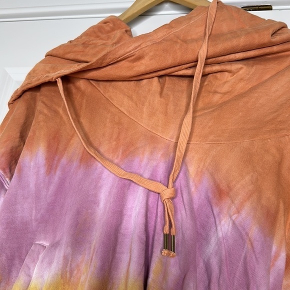 YFB Tie Dye Sweatshirt & Shorts Set M/L - Picture 7 of 13